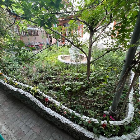 Lovely Home For You Ош Екстер'єр фото