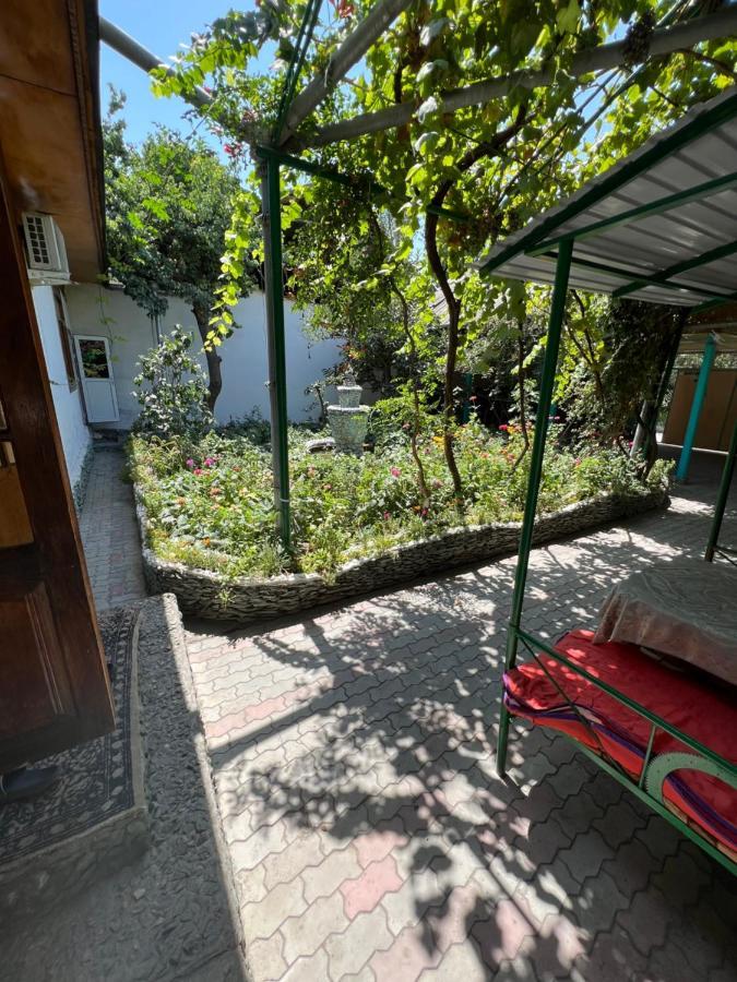 Lovely Home For You Ош Екстер'єр фото